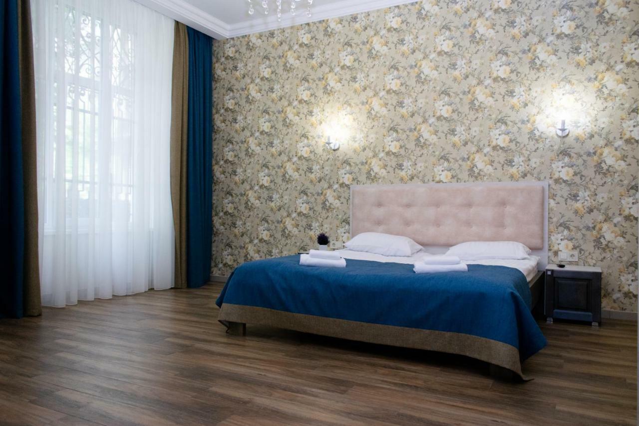 Mini Hotel Barvy Lvova On Kostyushka St. Exterior photo